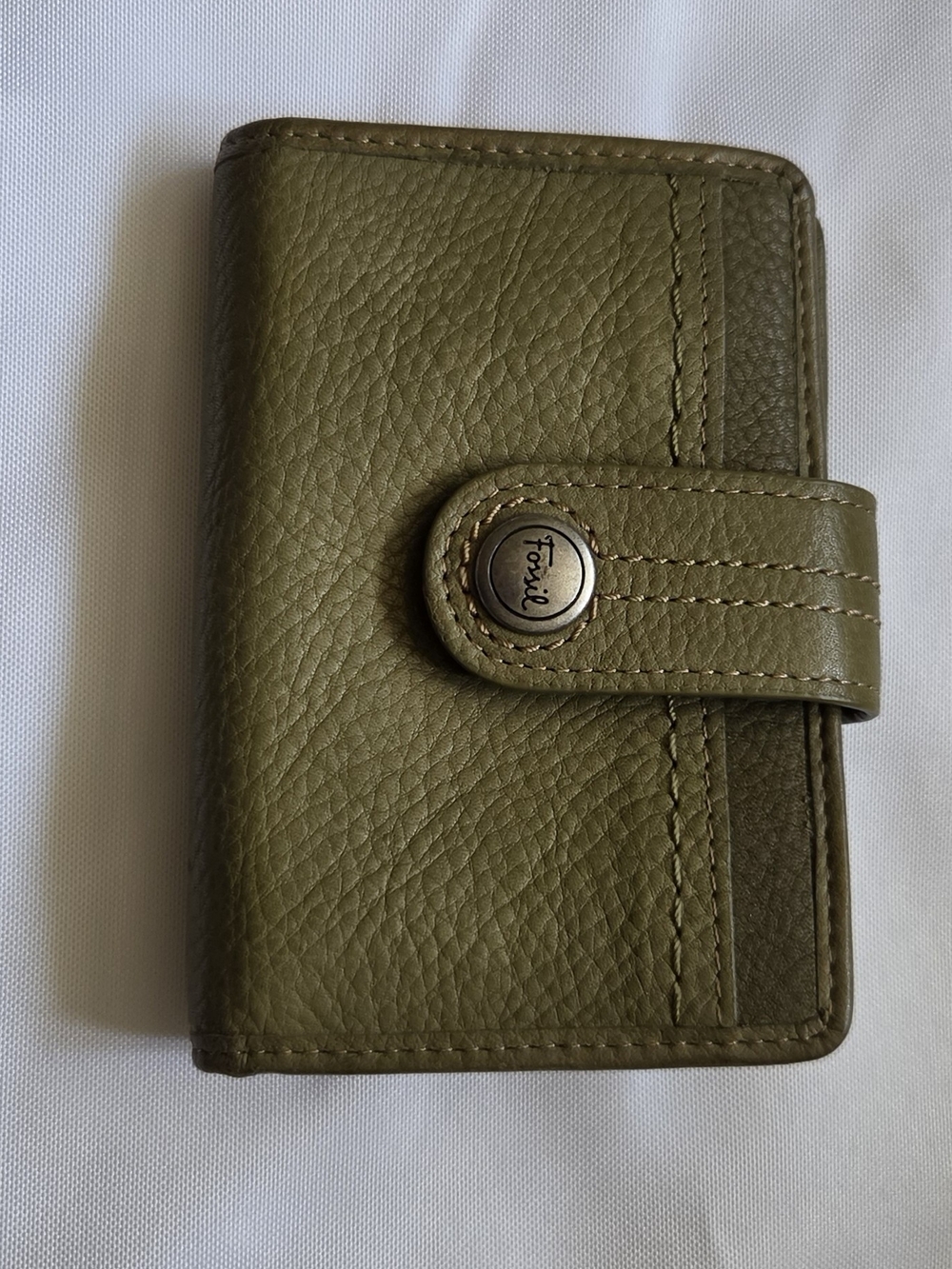 Fossil Olive Green Leather Card Wallet with Snap Closure